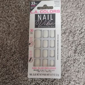 L.A. Colors Nail Vibe Artificial Nail Tip Kit - Cream